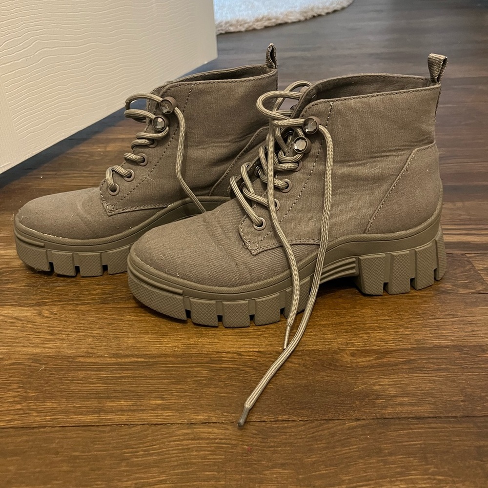 Women's Taupe Lace-Up Ankle Boots